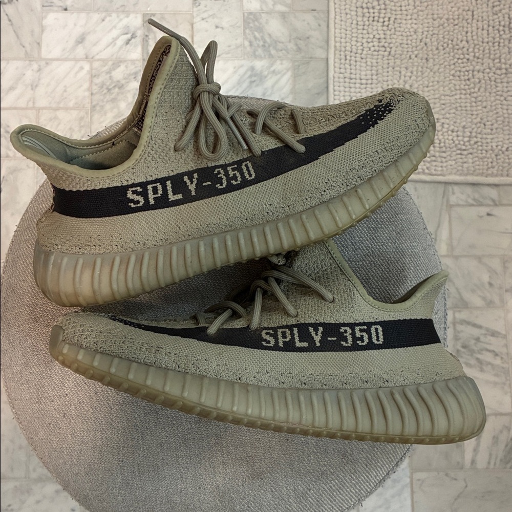 Adidas Yeezy Boost 350 V2 - Picture 5 of 12